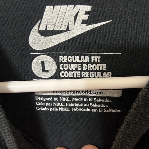 Nike Classic Tee - Picture 3 of 4